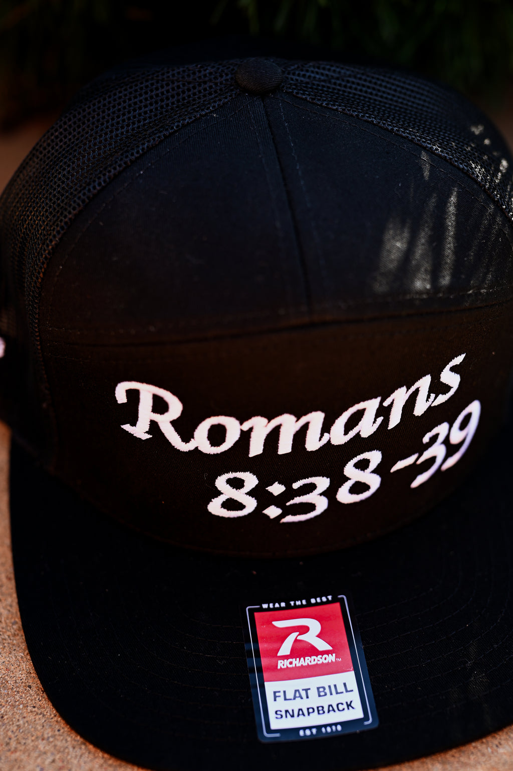 Romans 8:38-39 Black Richardson